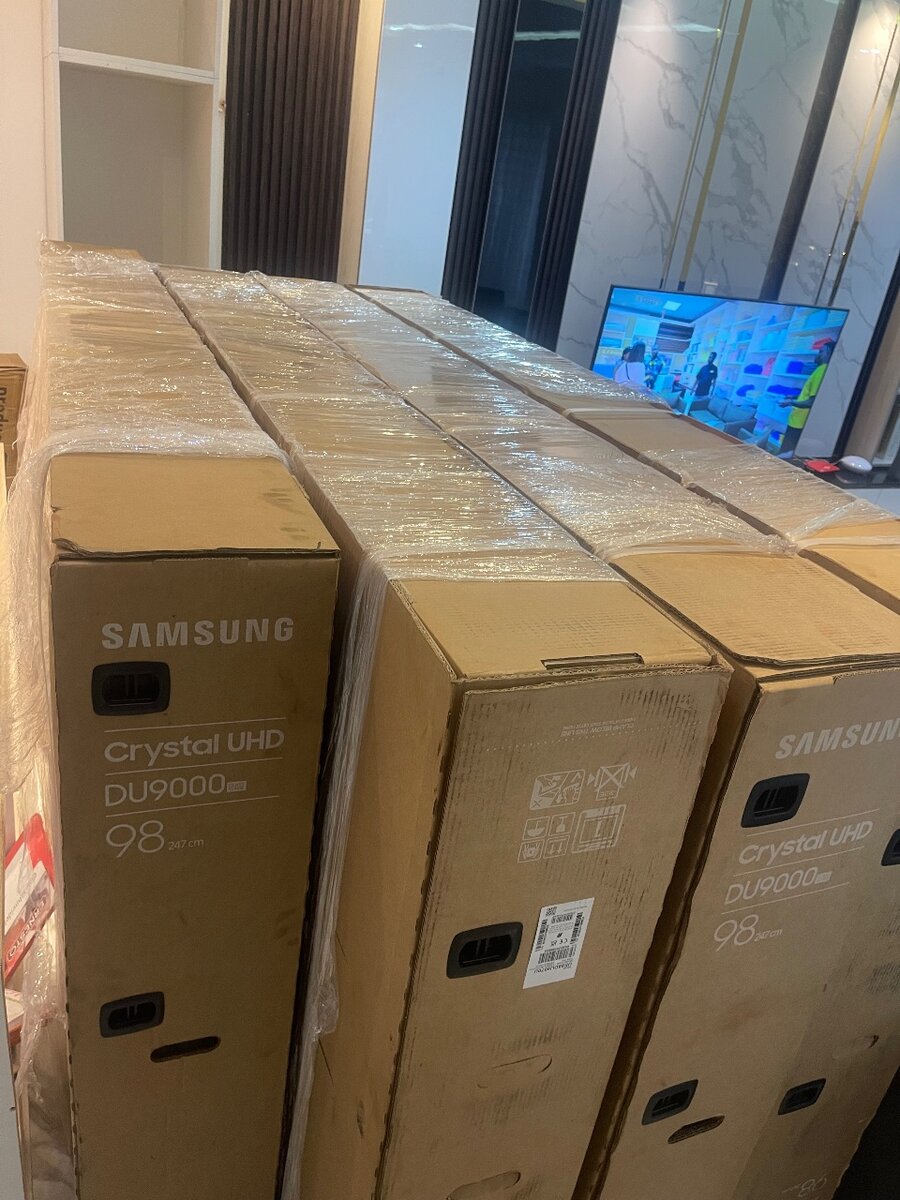Samsung tv,  crystal UHD 2024. 98inches