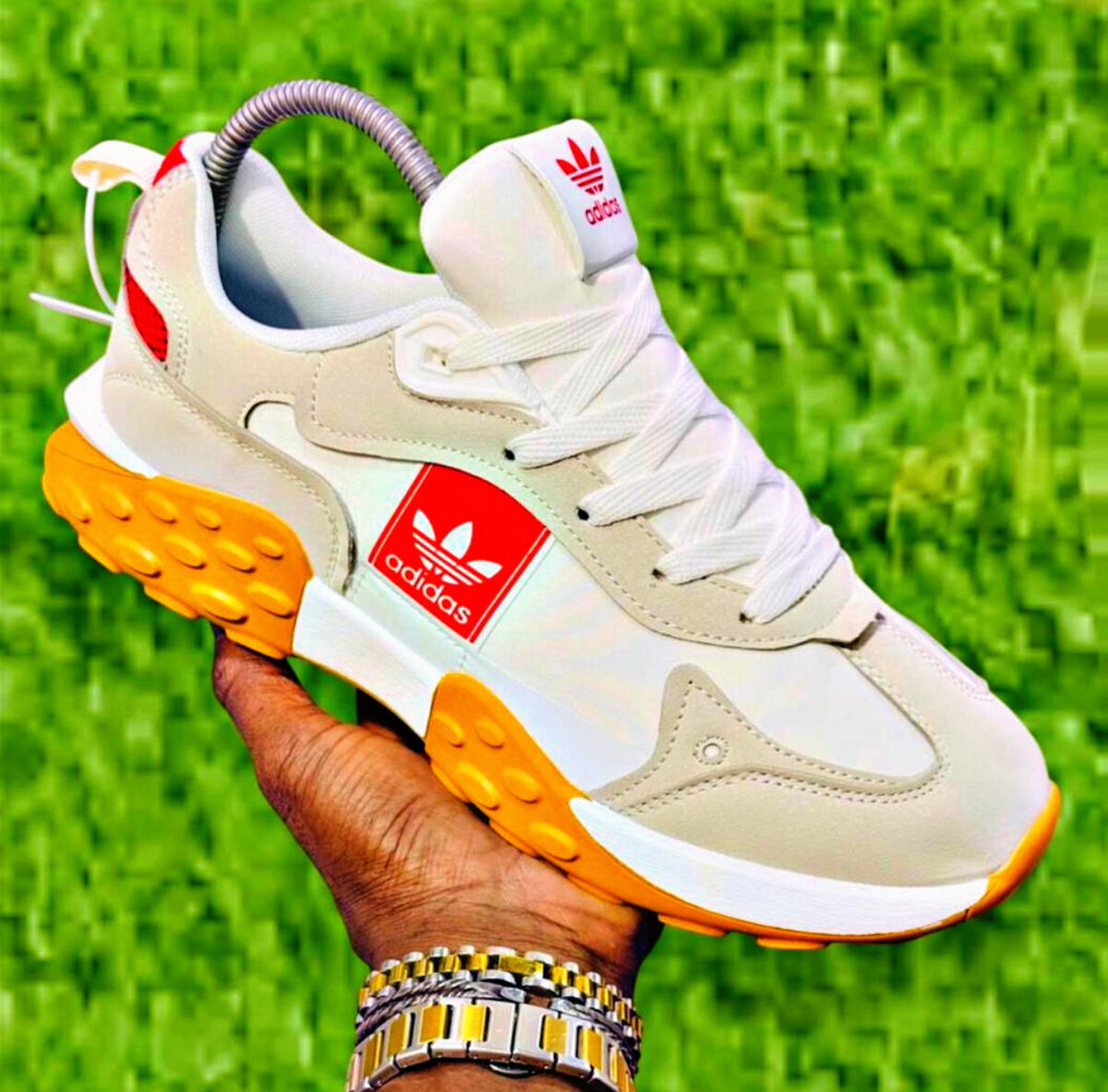 Baskets modernes colorées