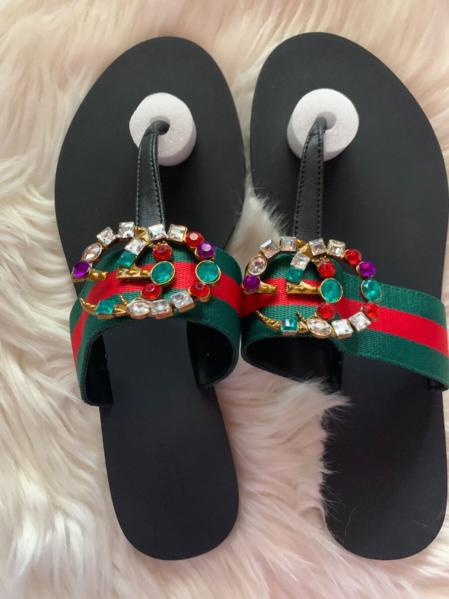 Gucci slippers