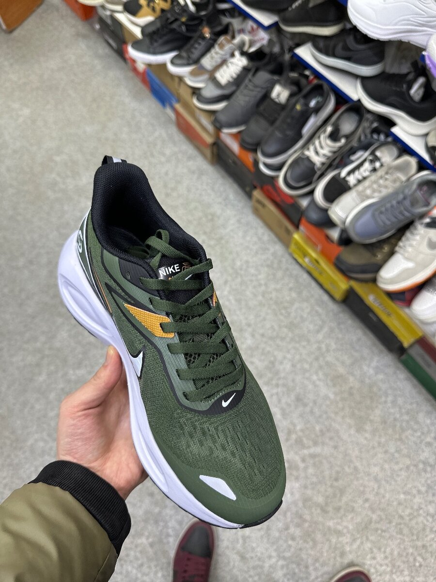 Nike кроссовка