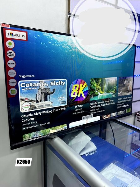 Samsung 33inch smart TV