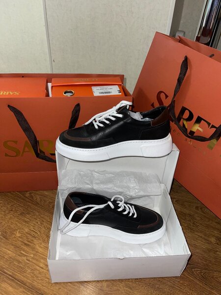 Женская обувь