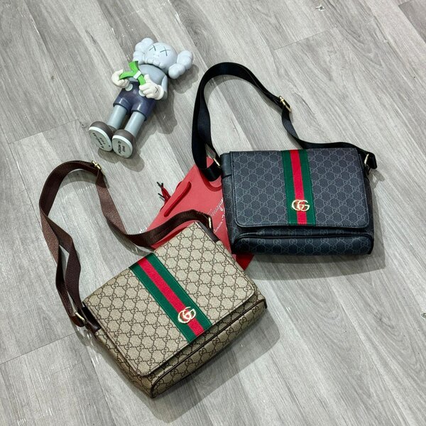 Gucci side bags