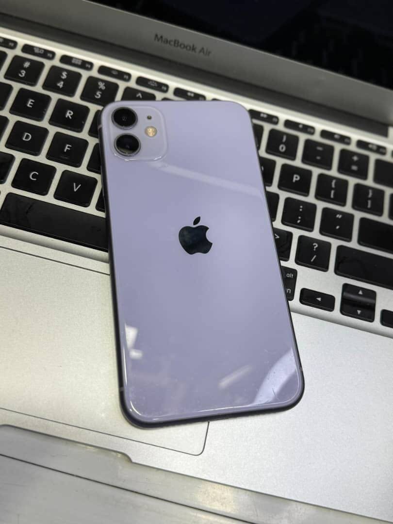 iPhone 11 simple