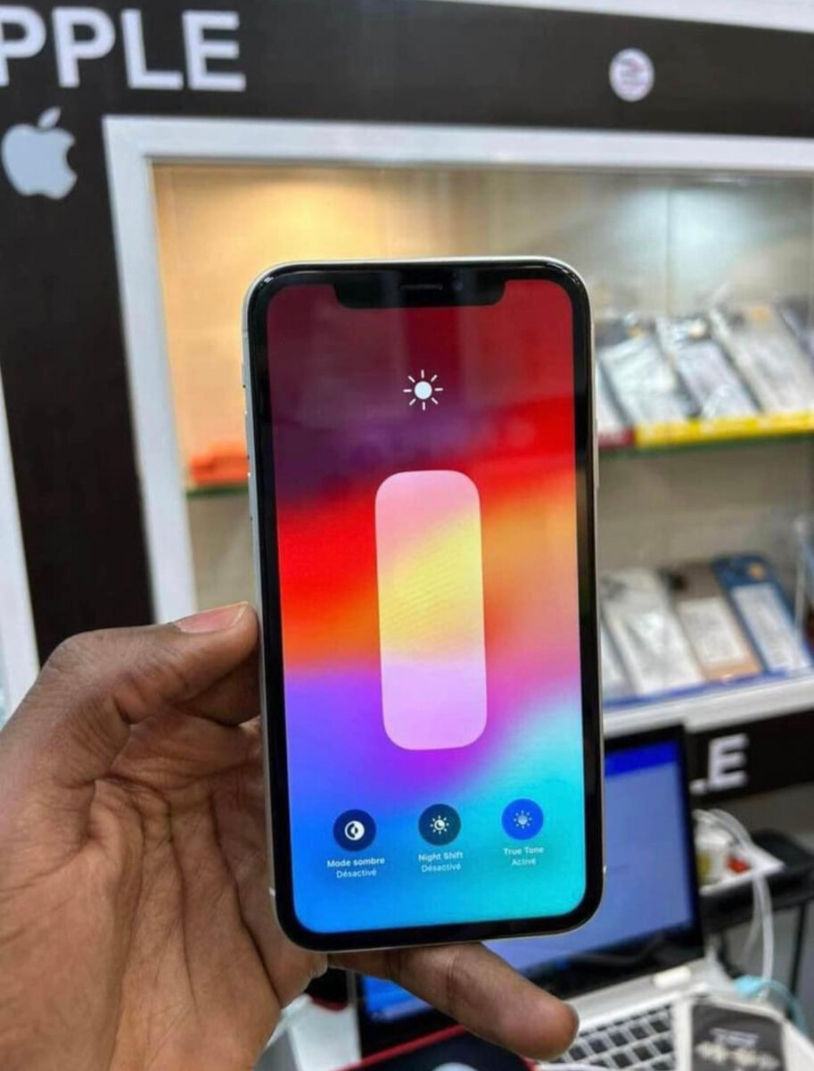 iPhone XR 64GB Blanc Débloqué