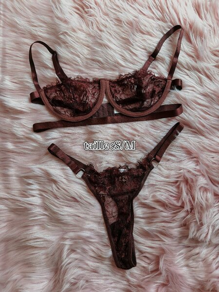 Ensemble lingerie dentelle