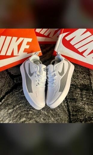 White Nike Air Sneakers