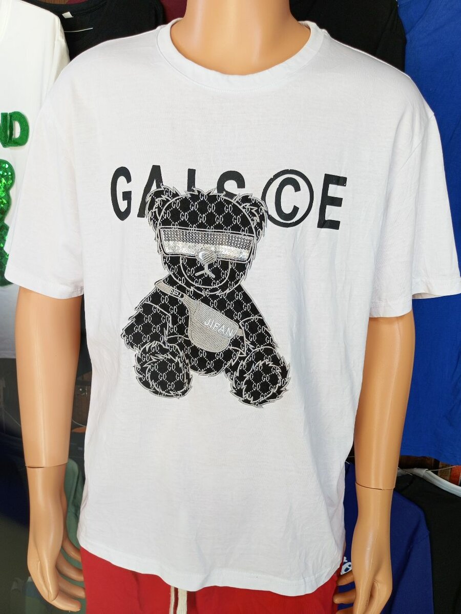 T-shirt imprimé élégant