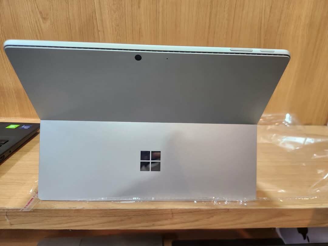 SURFACE PRO 11 SNAPDONGON X