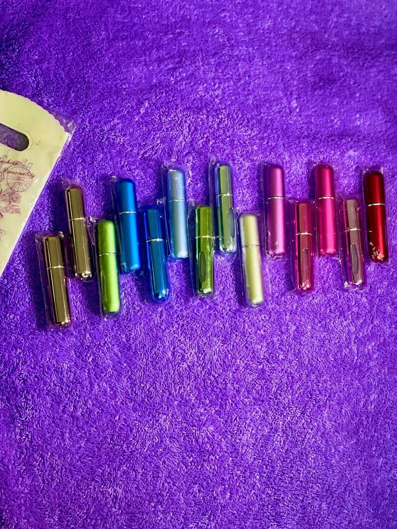 Tubes de parfum rechargeables