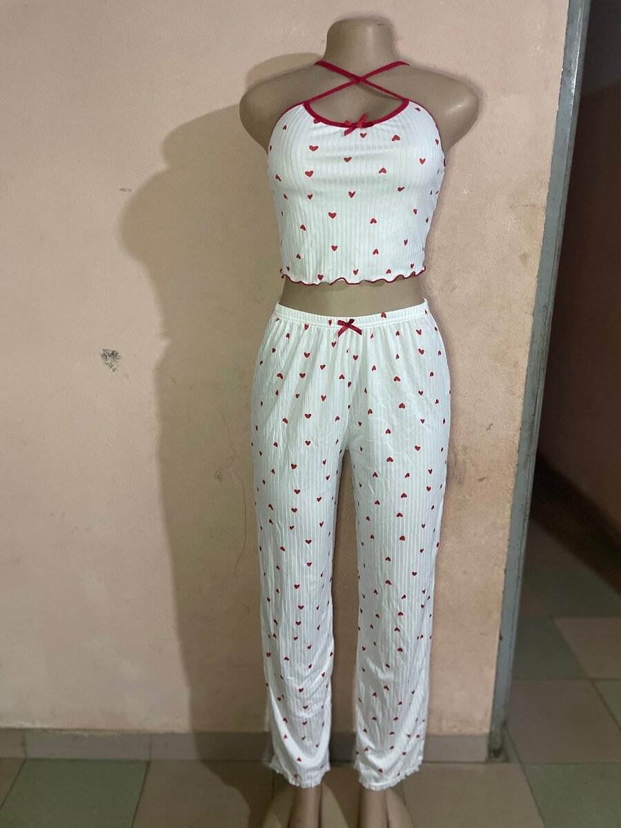 Pyjama femme à motifs cœurs