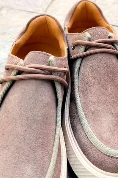 Лоферы от Loro Piano- это обувь сочетает в себе любой образ 🤩