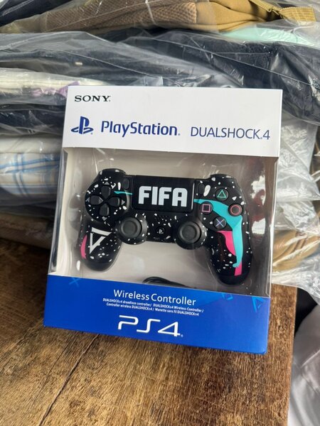 Manette PS4 DualShock FIFA