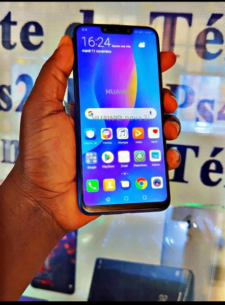 Smartphone écran intégré