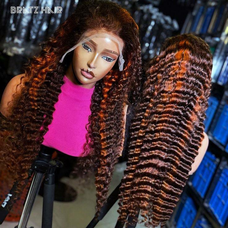 Perruque ondulée longue en dentelle