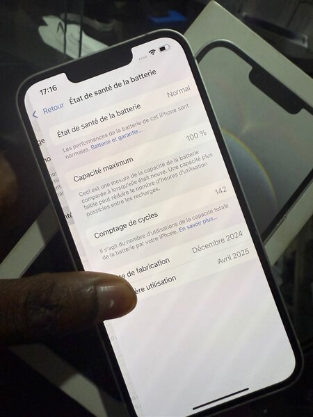 iPhone 16e Apple blanc