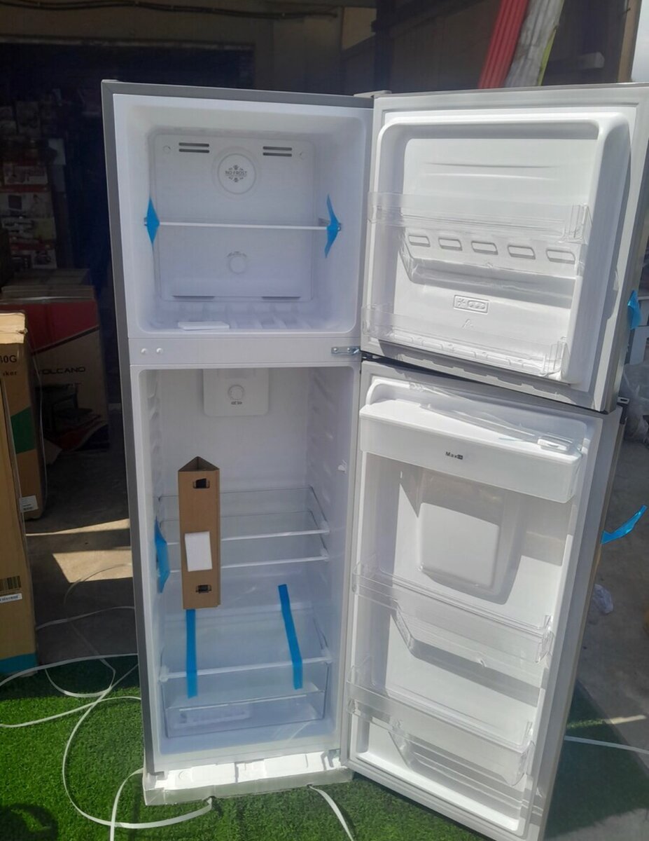 Roch double door fridge with dispenser 247litres
