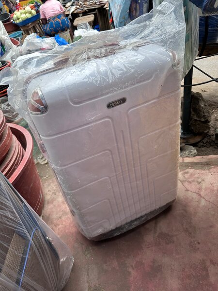 Valise/Carry on luggage