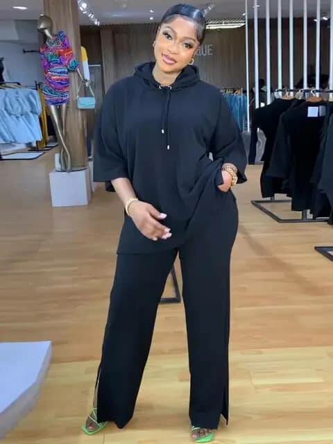 Women's 2-piece suit, trousers and a hooded sweatshirt