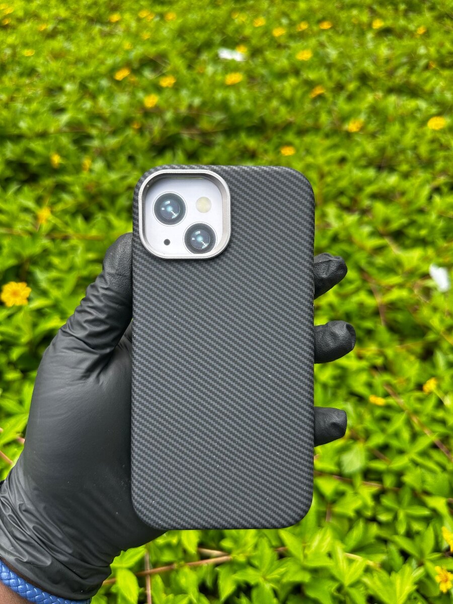 Coque carbone iPhone élégante