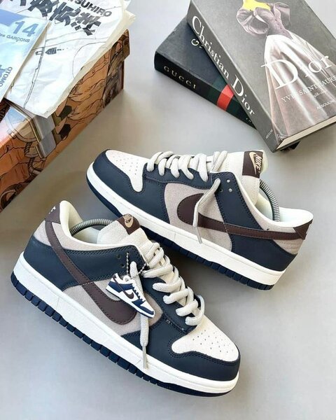 Nike dunks available in size 39-45