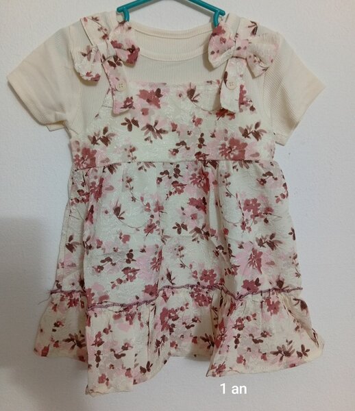 Robe fleurie pour bébé 1 an