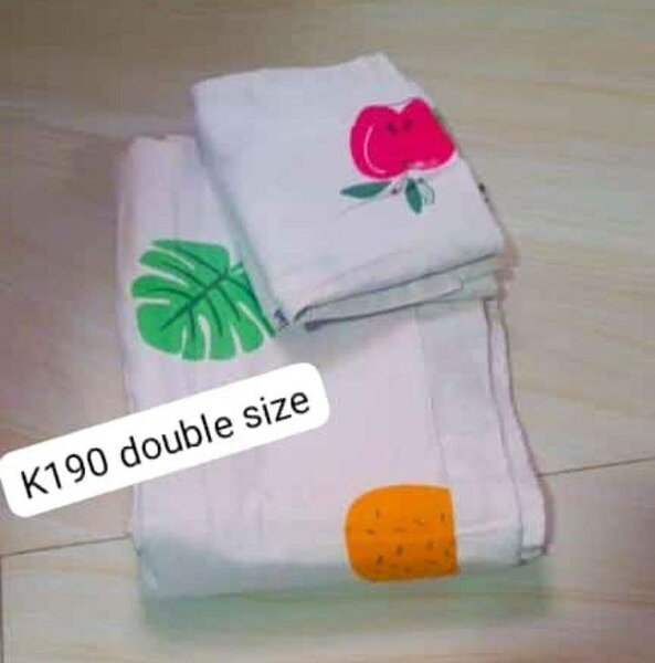 Bed linen set (2 sheets and 2 pillowcases)