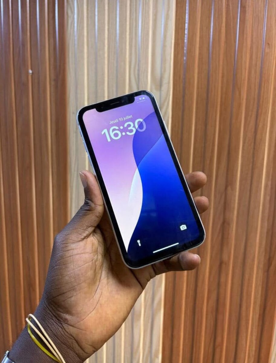 iPhone XR 64GB Blanc