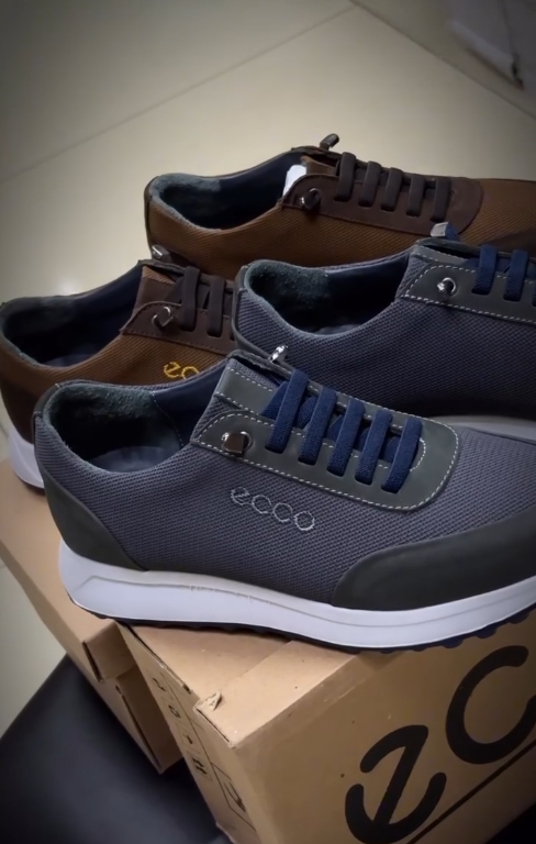 кроссовки ECCO 