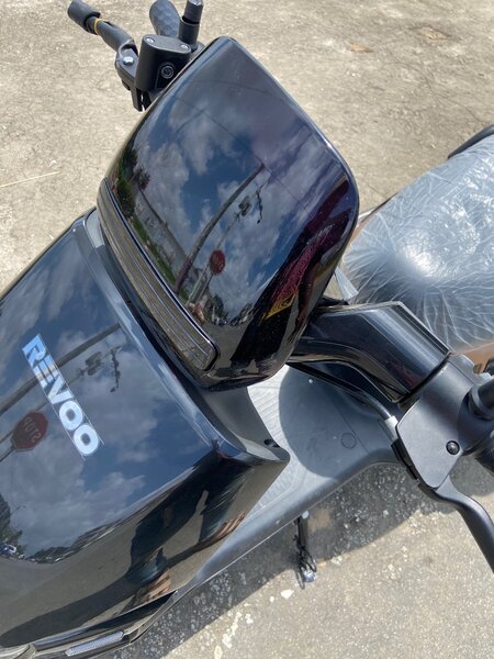 Moto Électrique Revoo en Excellent État