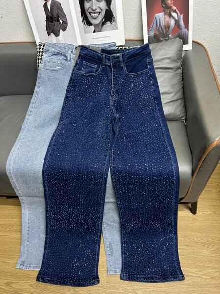Jeans tendance avec strass