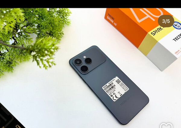 Smartphone TECNO SPARK 40