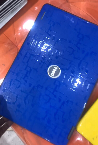 Ordinateur portable Dell bleu