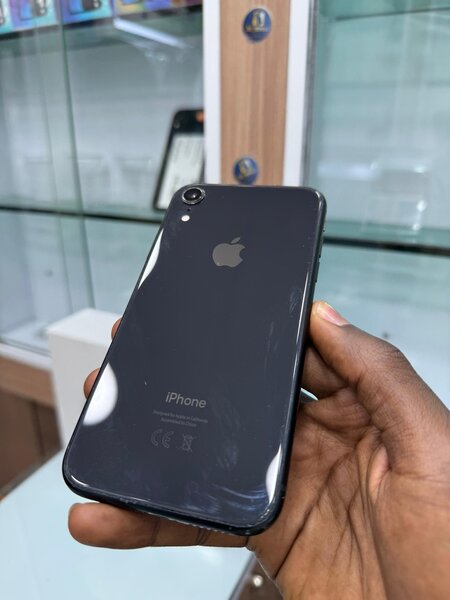 iPhone XR Noir