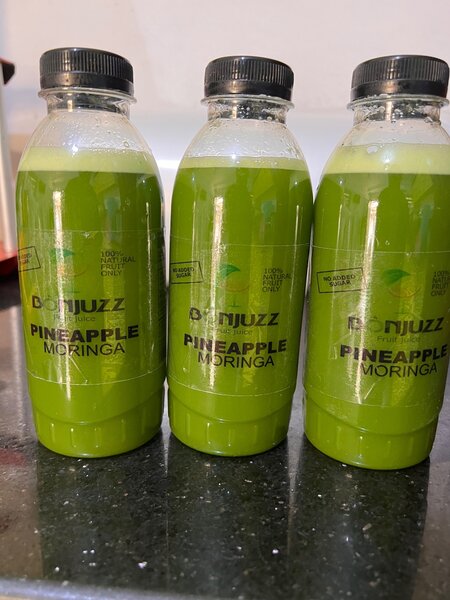 Cold - Pressed organic natural fruit juice