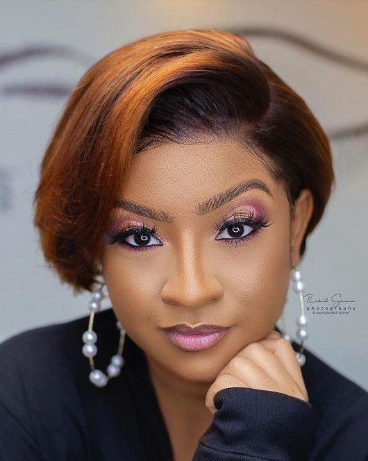 Perruque  dame de côté