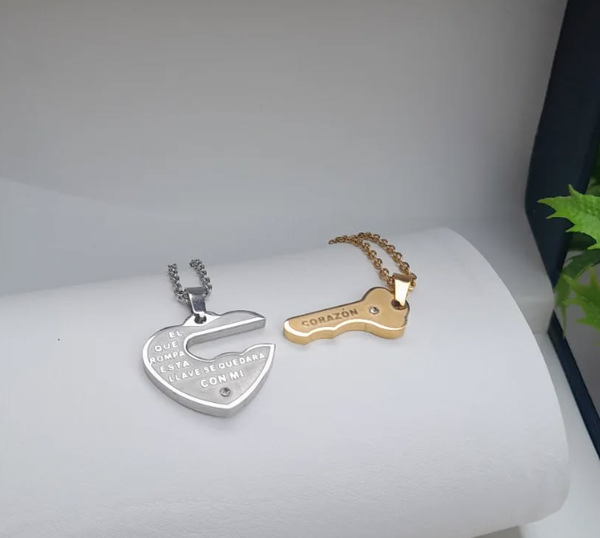 Couple pendant
