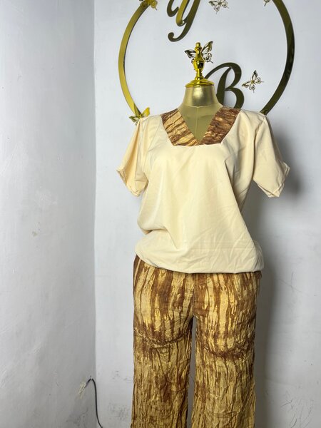 Ensemble chic et décontracté