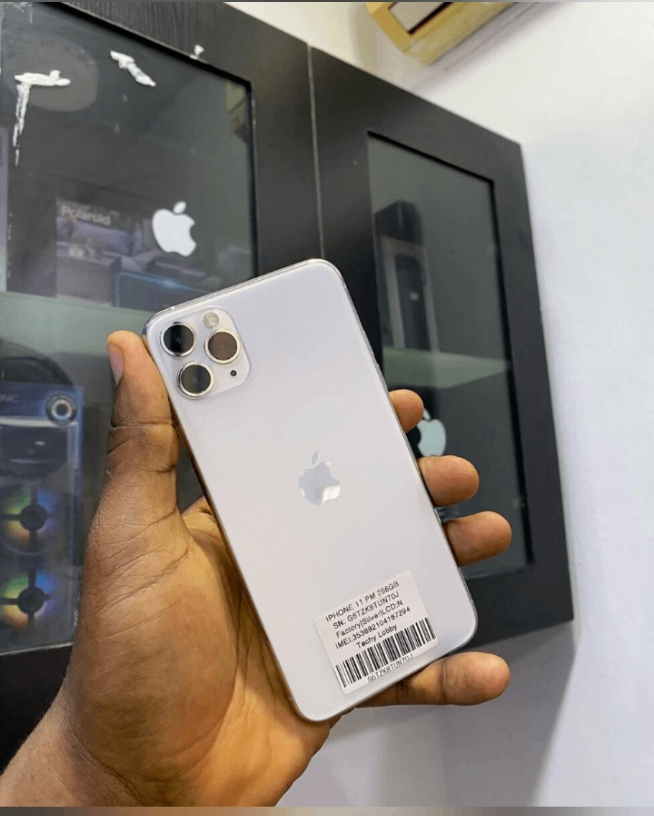 iPhone 11 pro max 256GB