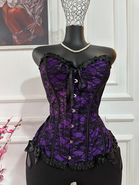 Corset bustier en dentelle violet