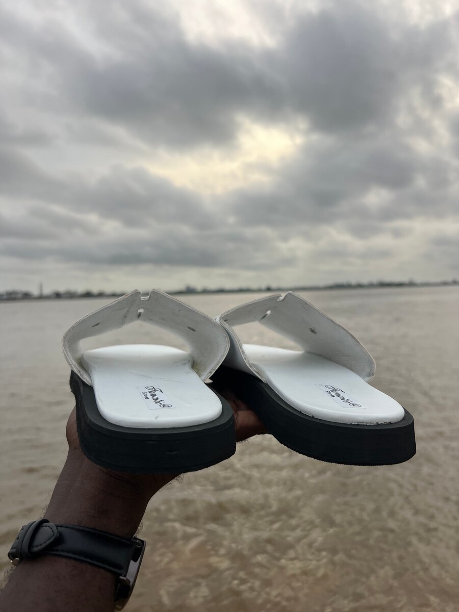 Sandales blanches élégantes