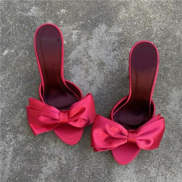 Mules à nœud en satin