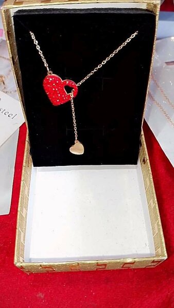 Chaine avec pendentif cœur