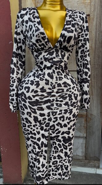 Robe léopard élégante