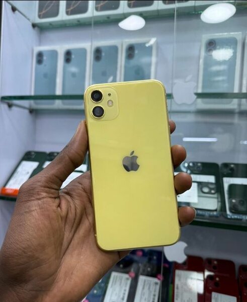 iPhone 11 Jaune Débloqué 64Go