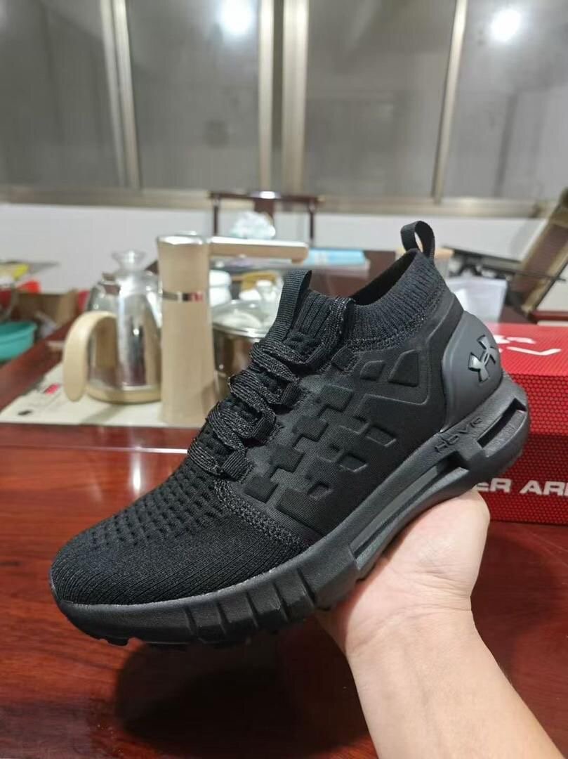 Chaussures de sport noires légères