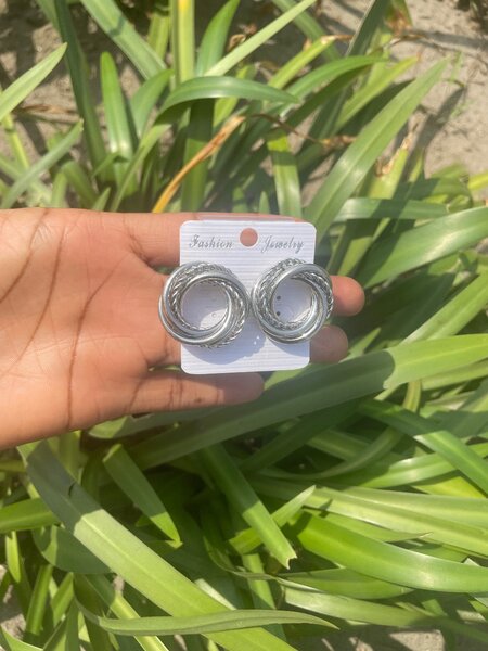 Precious Jewelries