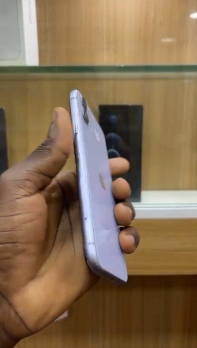 Smartphone iPhone 11 Violet