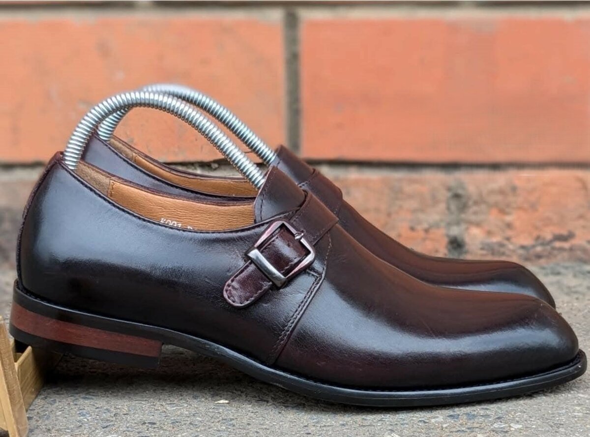 Chaussures marron en cuir véritable