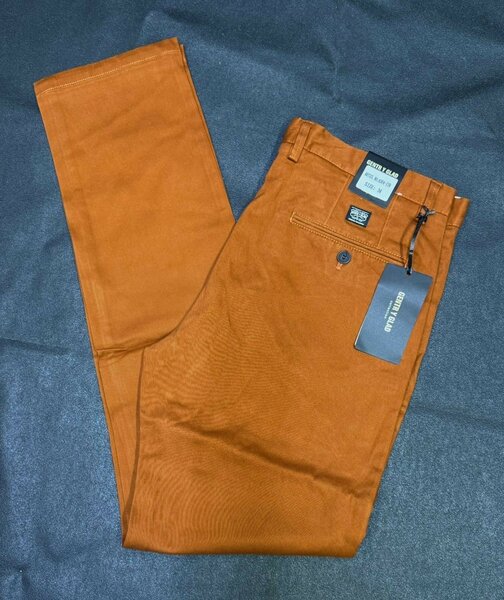 Pantalon dokers